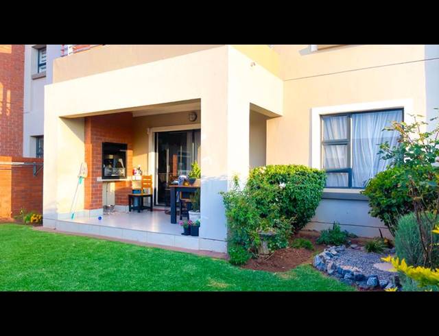 2 BEDROOM PROPERTY TO RENT IN GOLDEN FIELDS ESTATE